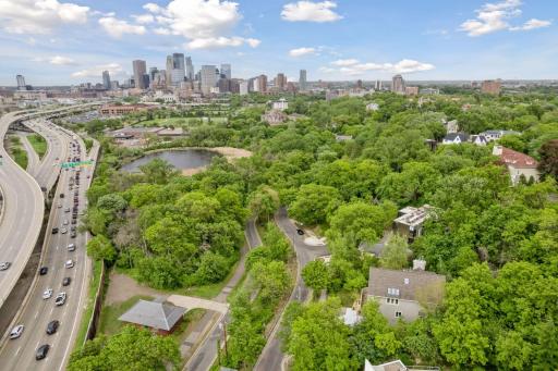 903 Kenwood Parkway, Minneapolis, MN 55403