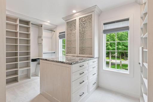 8622 French Curve, Eden Prairie, MN 55347