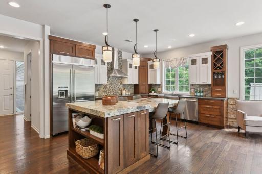 8622 French Curve, Eden Prairie, MN 55347