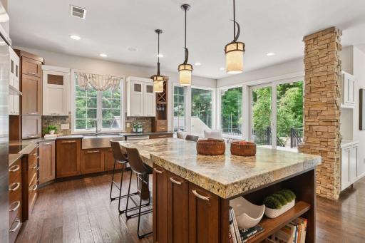 8622 French Curve, Eden Prairie, MN 55347