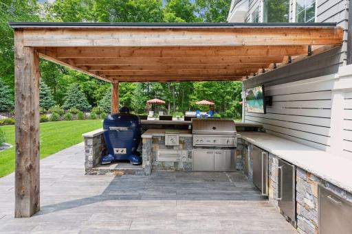 8622 French Curve, Eden Prairie, MN 55347