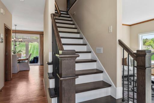 1400 Wildflower Lane, Chaska, MN 55318