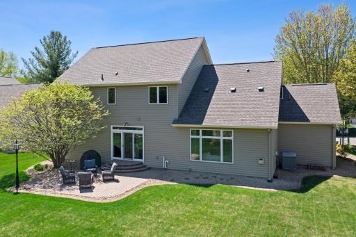1400 Wildflower Lane, Chaska, MN 55318