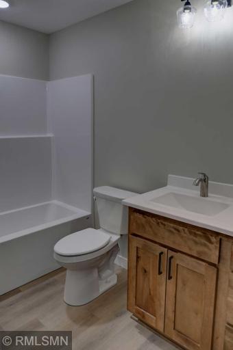 Full bathroom near the 2nd bedroom and living room.