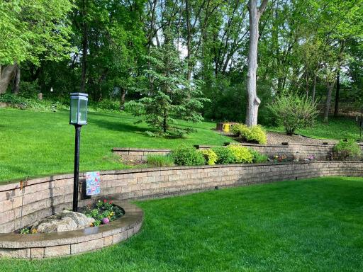 1421 Muir Lane, Burnsville, MN 55337