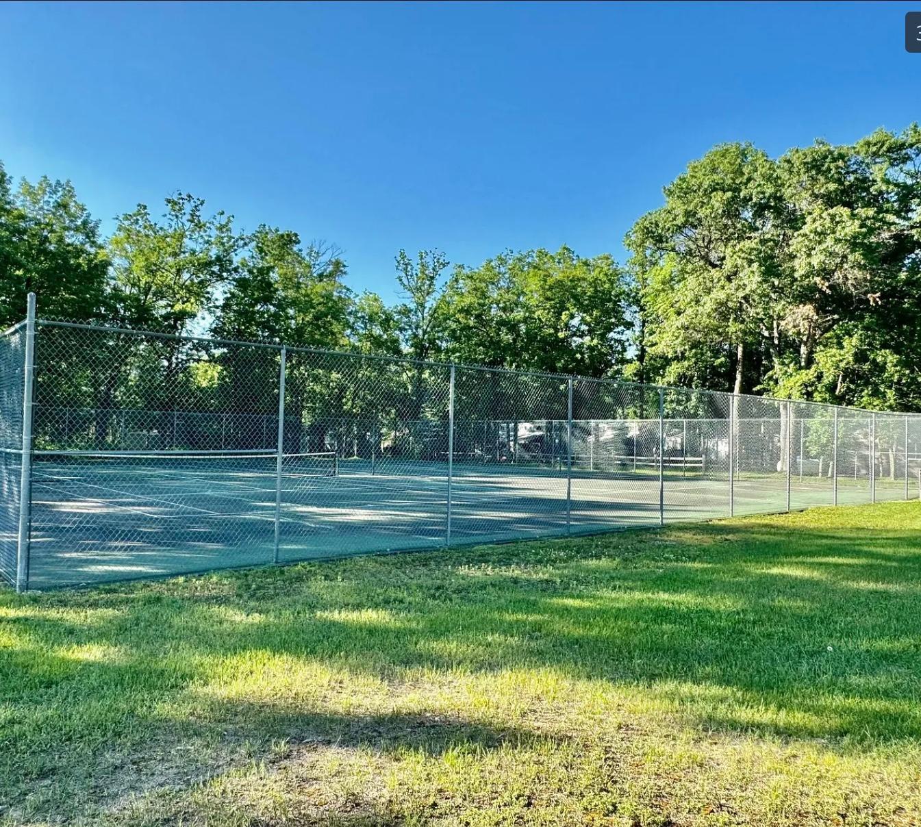 tennis & pickle ball
