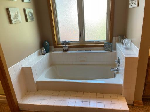 2470 Leyland Trail, Saint Paul, MN 55125