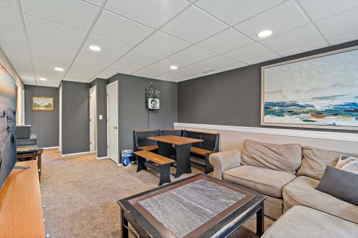 12024 Chesholm Lane, Eden Prairie, MN 55347