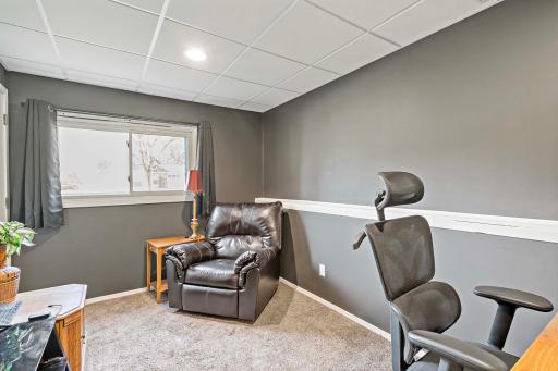 12024 Chesholm Lane, Eden Prairie, MN 55347