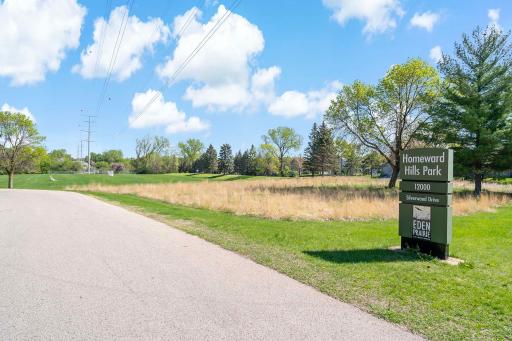 12024 Chesholm Lane, Eden Prairie, MN 55347
