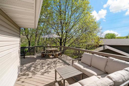 12024 Chesholm Lane, Eden Prairie, MN 55347