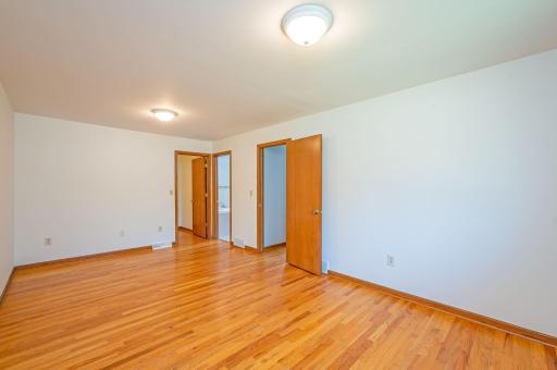 6277 Falcon Way, Warsaw, MN 55087