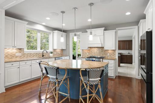 4680 Palmer Court, Minnetrista, MN 55331