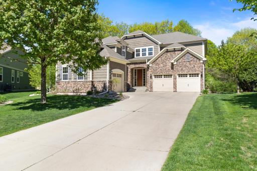 Welcome to 4680 Palmer Court!	Exclusive opportunity for Lake Access home on Smithtown's Bay at Palmer Point.