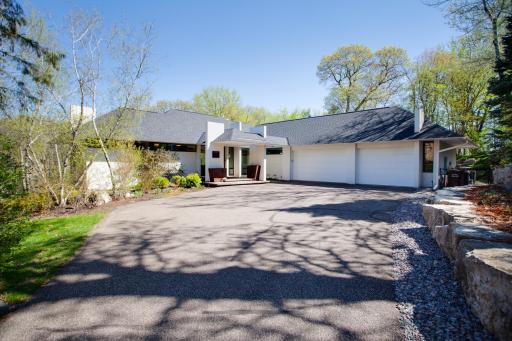 2226 Oakland Road, Hopkins, MN 55305
