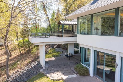 2226 Oakland Road, Hopkins, MN 55305