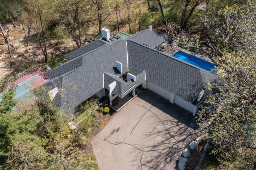 2226 Oakland Road, Hopkins, MN 55305