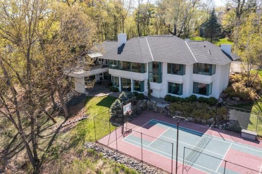 2226 Oakland Road, Hopkins, MN 55305