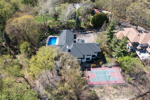2226 Oakland Road, Hopkins, MN 55305