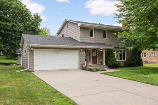 6329 Peacedale Avenue, Minneapolis, MN 55424