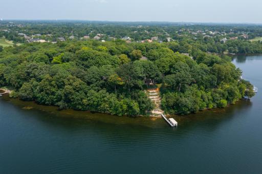 9002 Riley Lake Road, Eden Prairie, MN 55347