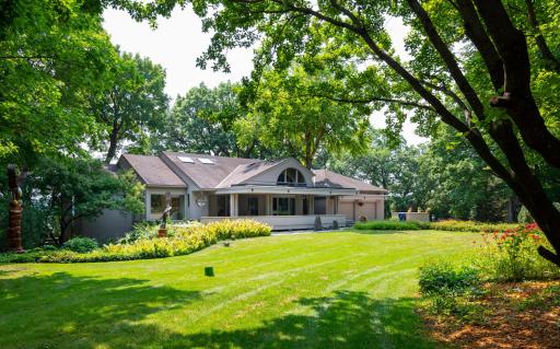 9002 Riley Lake Road, Eden Prairie, MN 55347