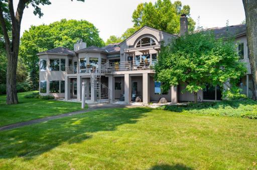 9002 Riley Lake Road, Eden Prairie, MN 55347