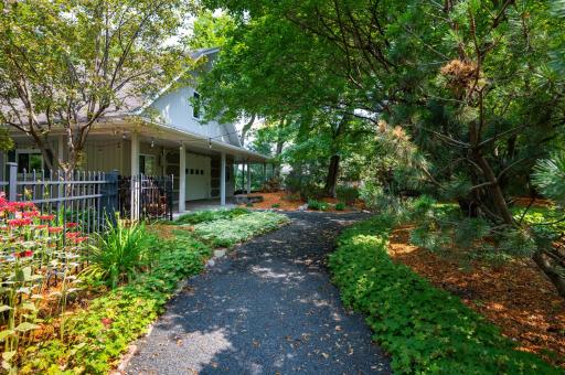 9002 Riley Lake Road, Eden Prairie, MN 55347