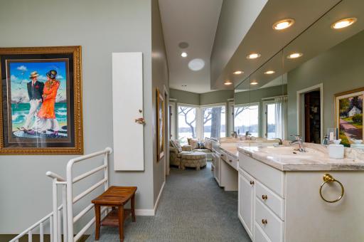 9002 Riley Lake Road, Eden Prairie, MN 55347
