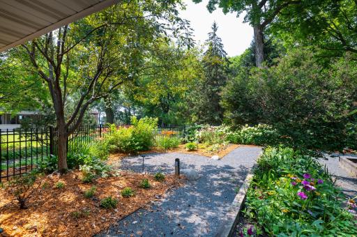 9002 Riley Lake Road, Eden Prairie, MN 55347