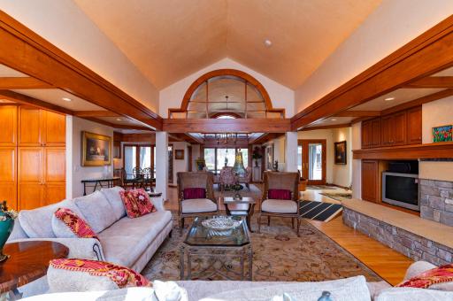 9002 Riley Lake Road, Eden Prairie, MN 55347