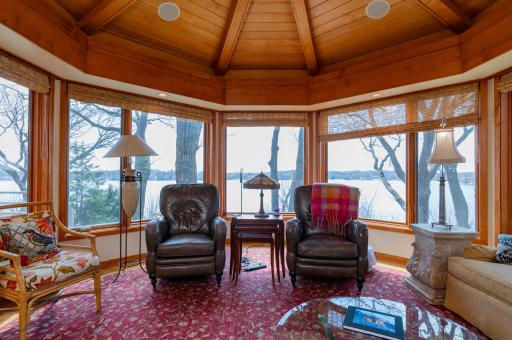 9002 Riley Lake Road, Eden Prairie, MN 55347