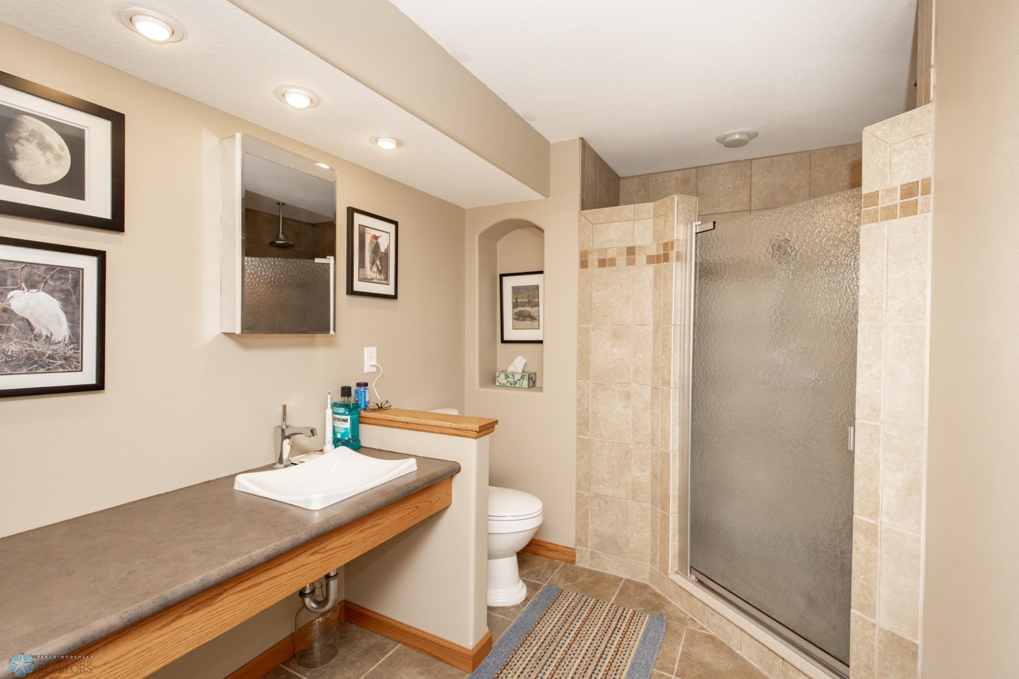 Bathroom 3 - 3/4