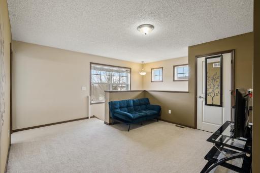 15860 60th Avenue N, Minneapolis, MN 55446