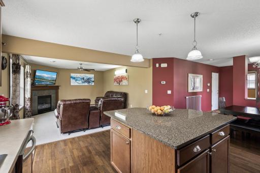 15860 60th Avenue N, Minneapolis, MN 55446