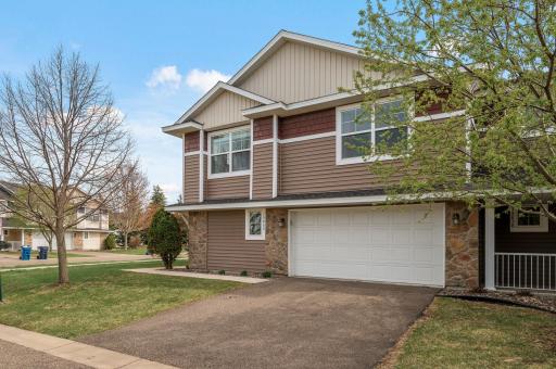 15860 60th Avenue N, Minneapolis, MN 55446