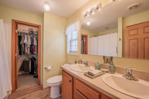 1012 Bartlett Avenue, Altoona, WI 54720