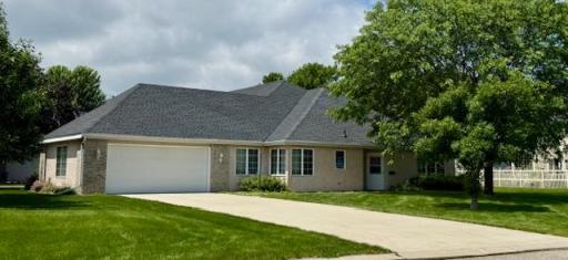 904 23rd Street SE, Willmar, MN 56201