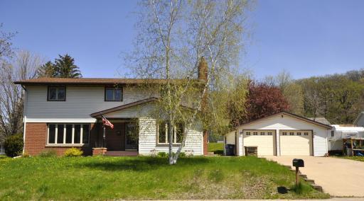 669 E 14th Street, Saint Charles, MN 55972