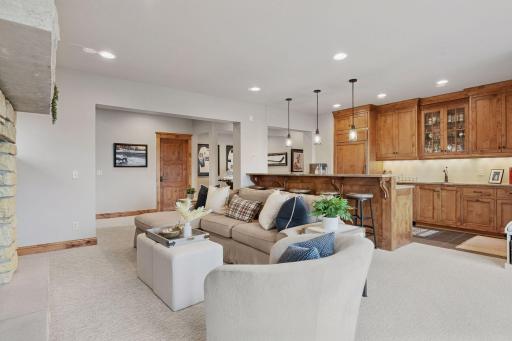 6470 Tanagers Point, Excelsior, MN 55331