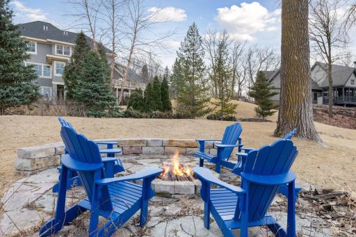 6470 Tanagers Point, Excelsior, MN 55331