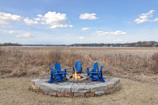 6470 Tanagers Point, Excelsior, MN 55331
