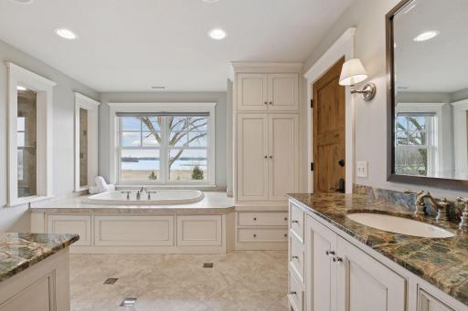 6470 Tanagers Point, Excelsior, MN 55331