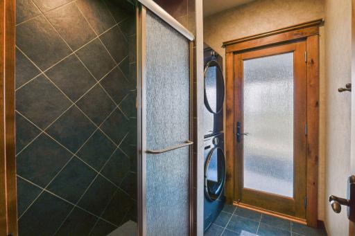 6470 Tanagers Point, Excelsior, MN 55331