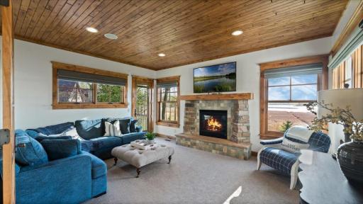 6470 Tanagers Point, Excelsior, MN 55331