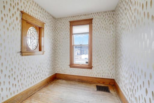 8710Photography-Web-Friendly-147-Haskell-Street-East-Saint-Paul-MN-55118-16.jpg