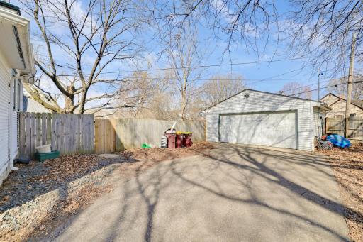 8710Photography-Web-Friendly-147-Haskell-Street-East-Saint-Paul-MN-55118-34.jpg