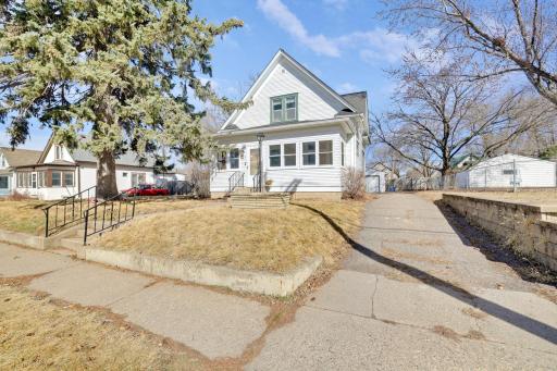 8710Photography-Web-Friendly-147-Haskell-Street-East-Saint-Paul-MN-55118-2.jpg