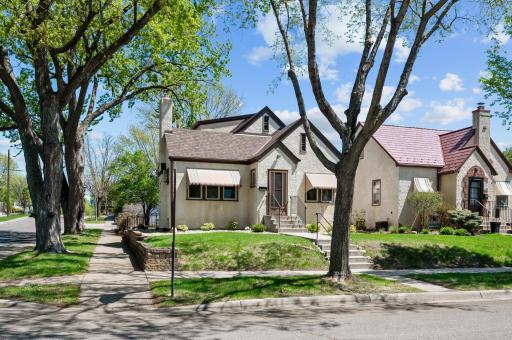 304 Warwick Street, Saint Paul, MN 55105