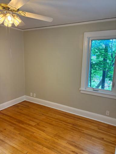 1043 Burns Avenue, Saint Paul, MN 55106